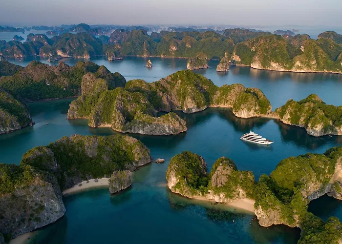  Scarlet Pearl Cruises - Wonder On Lan Ha Bay Hạ Long