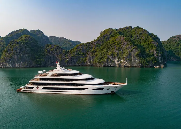 Scarlet Pearl Cruises - Wonder On Lan Ha Bay 5* Hạ Long