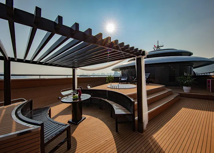  Scarlet Pearl Cruises - Wonder On Lan Ha Bay