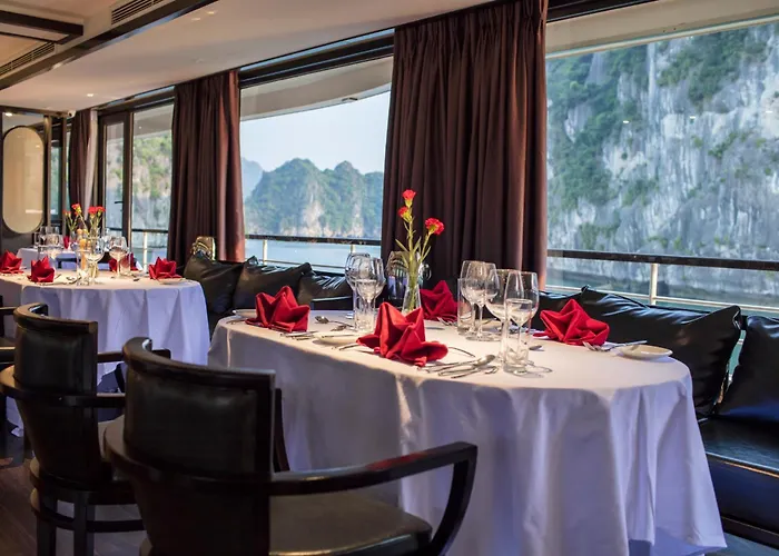 Scarlet Pearl Cruises - Wonder On Lan Ha Bay  Ha Long